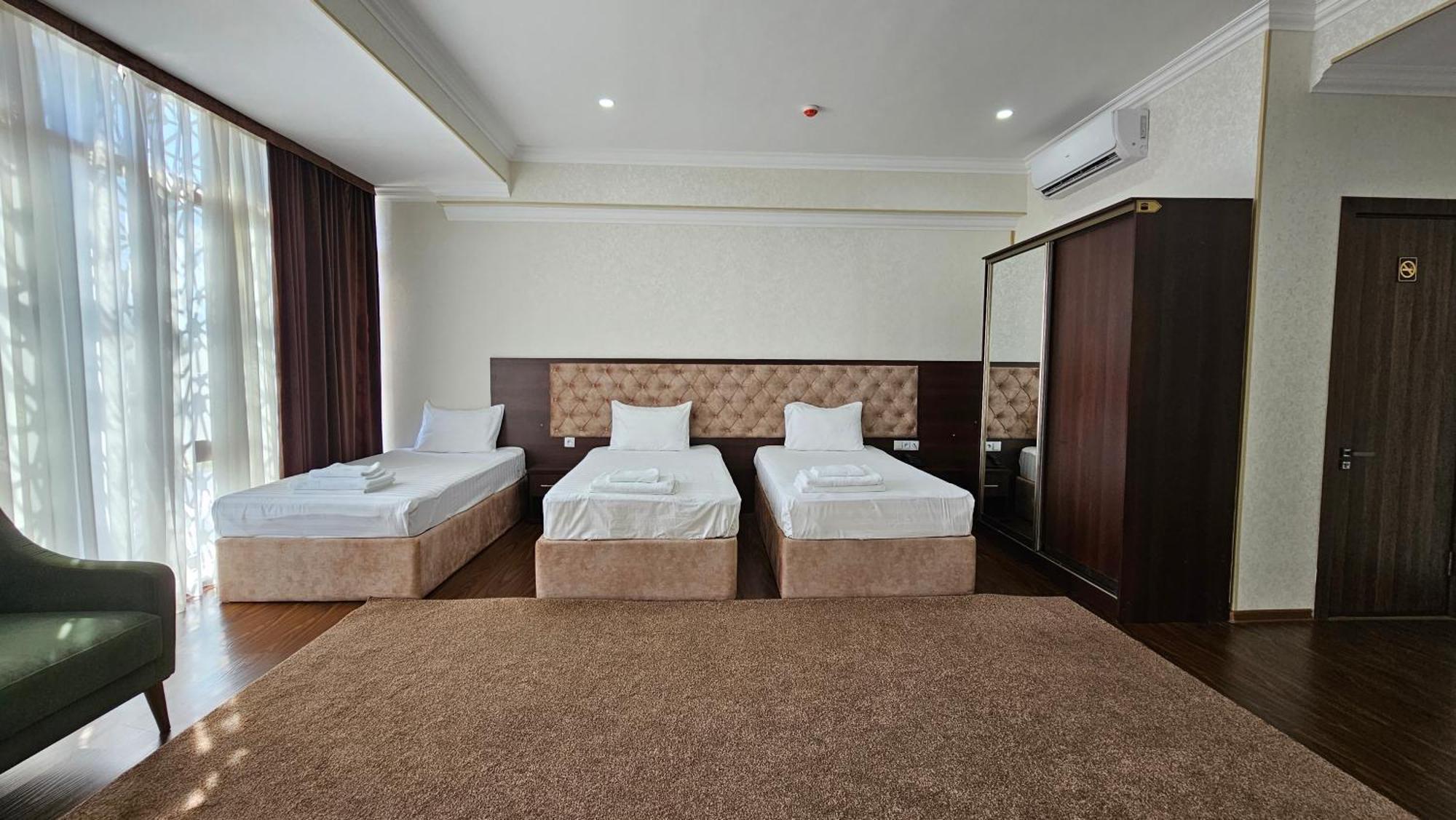 Grand Turon Plaza Hotel Taszkent Zewnętrze zdjęcie