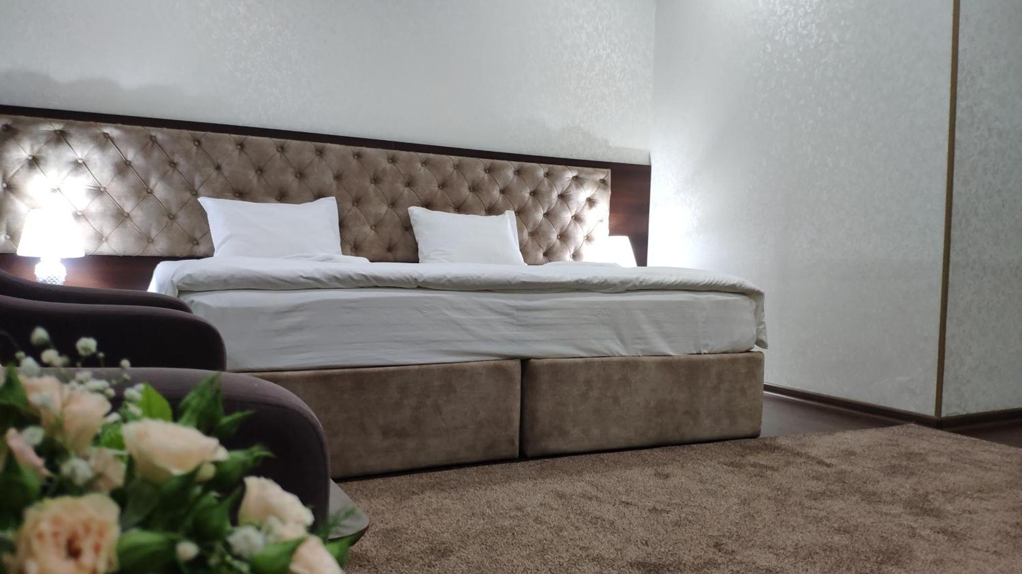 Grand Turon Plaza Hotel Taszkent Zewnętrze zdjęcie