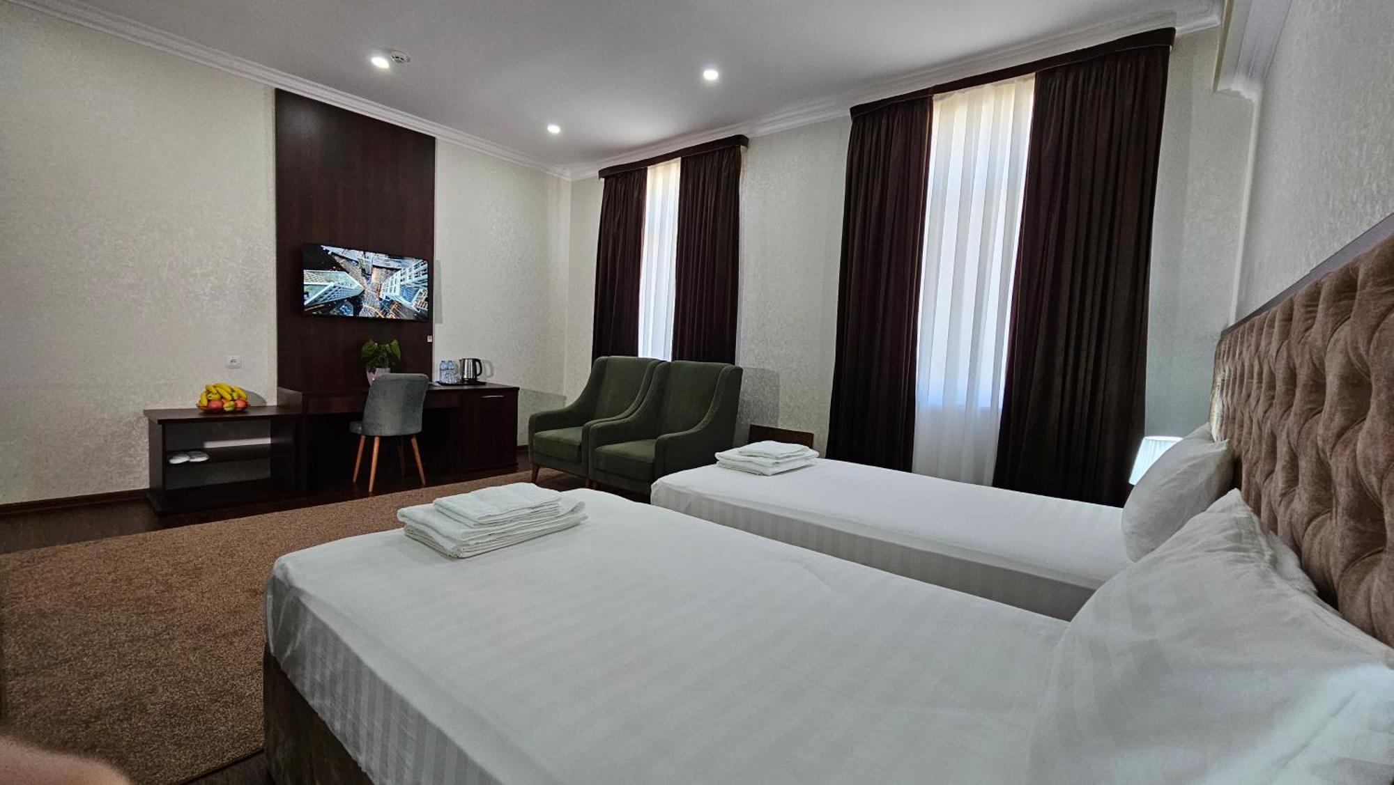 Grand Turon Plaza Hotel Taszkent Zewnętrze zdjęcie