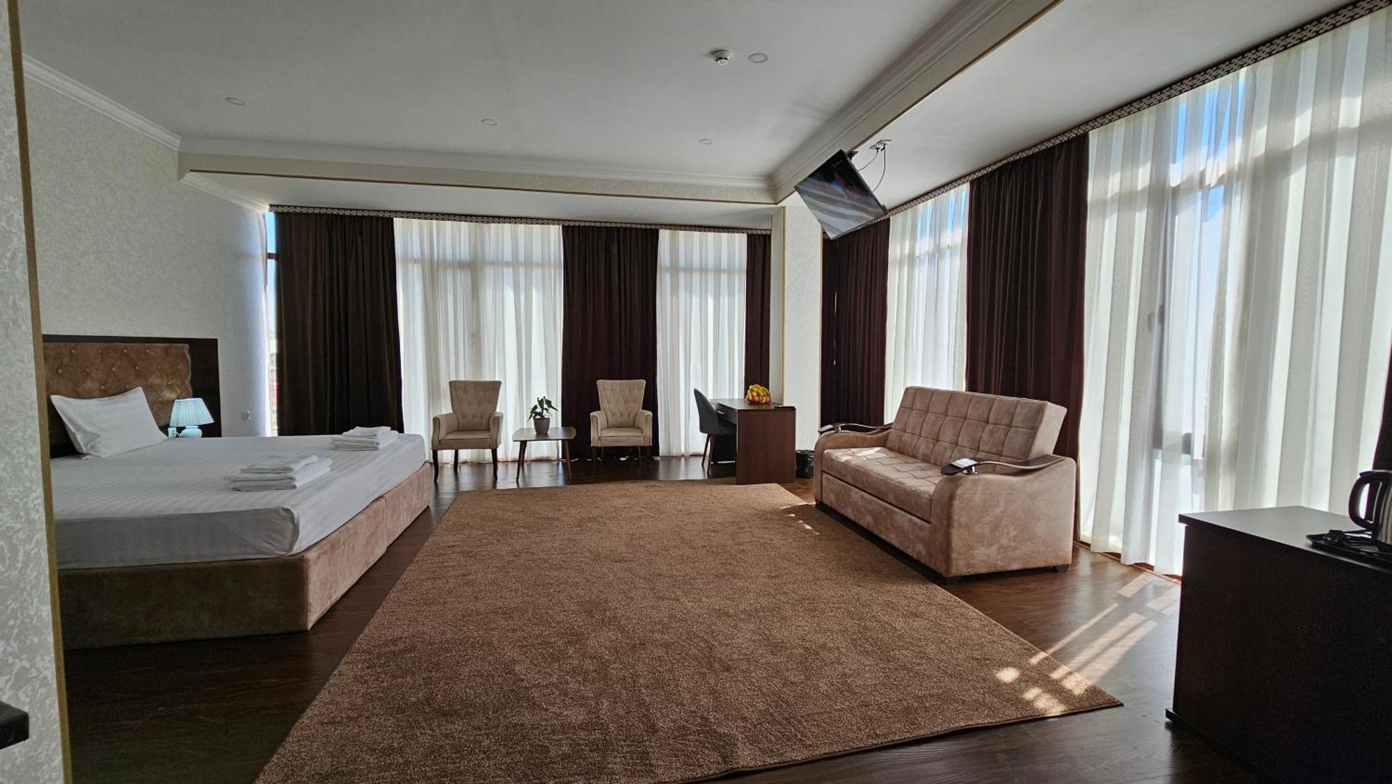 Grand Turon Plaza Hotel Taszkent Zewnętrze zdjęcie